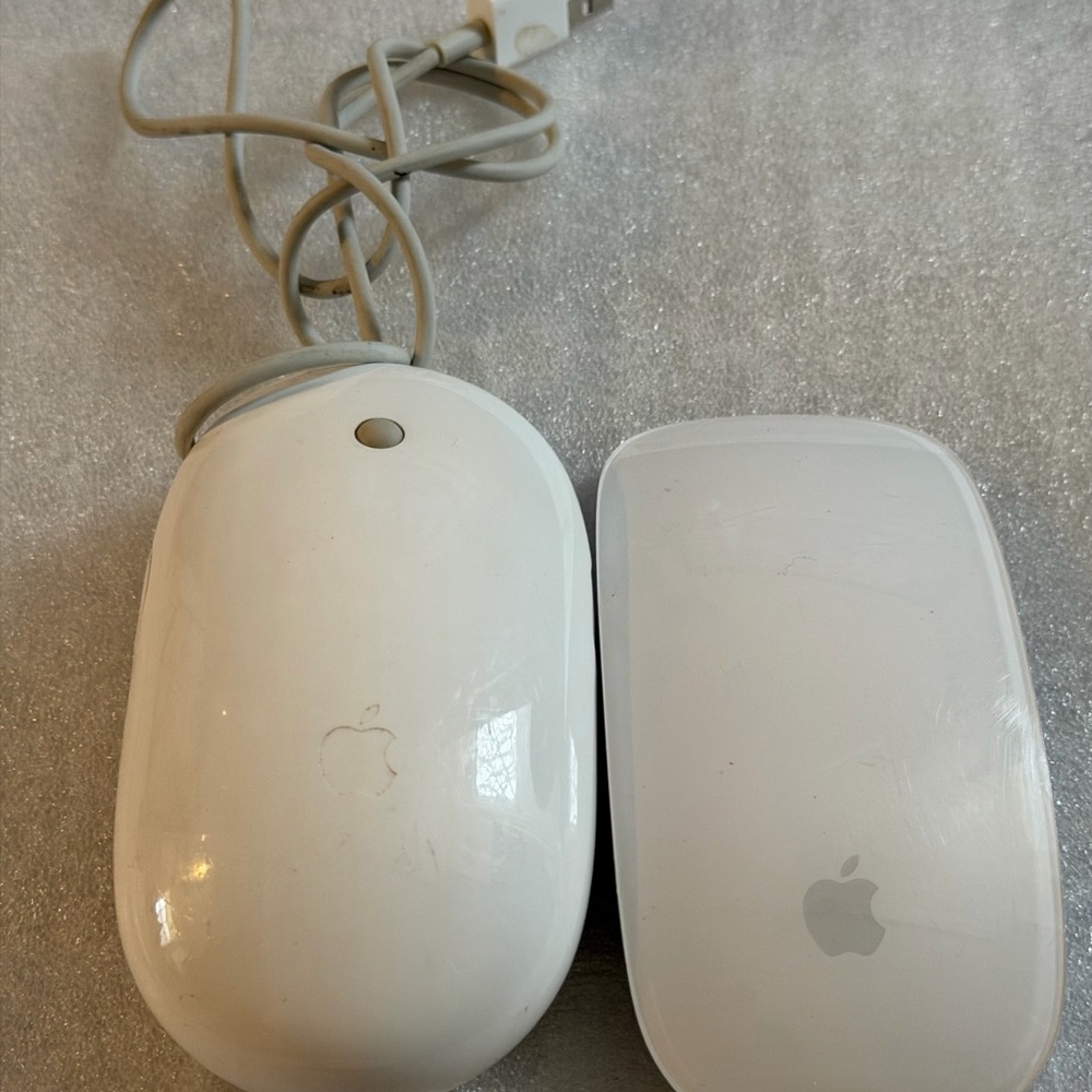 Apple Dual Mouse Set - Wired and Wireless - White